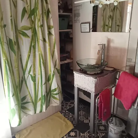 Alojamento de Acomodação e Pequeno-almoço Le Repaire Des Ecureuils Bourg-Argental
